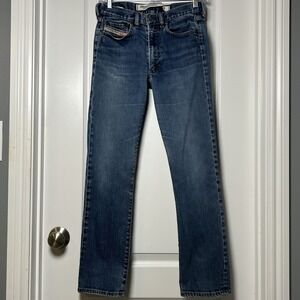 Diesel Industry Straight Leg Made in Italy Medium Wash Blue‎ Denim Jeans
